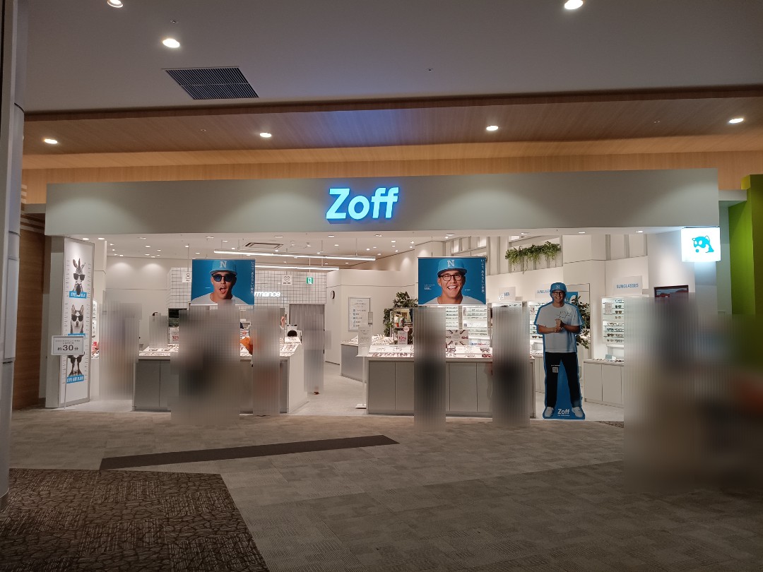 Zoffイオンモール新小松